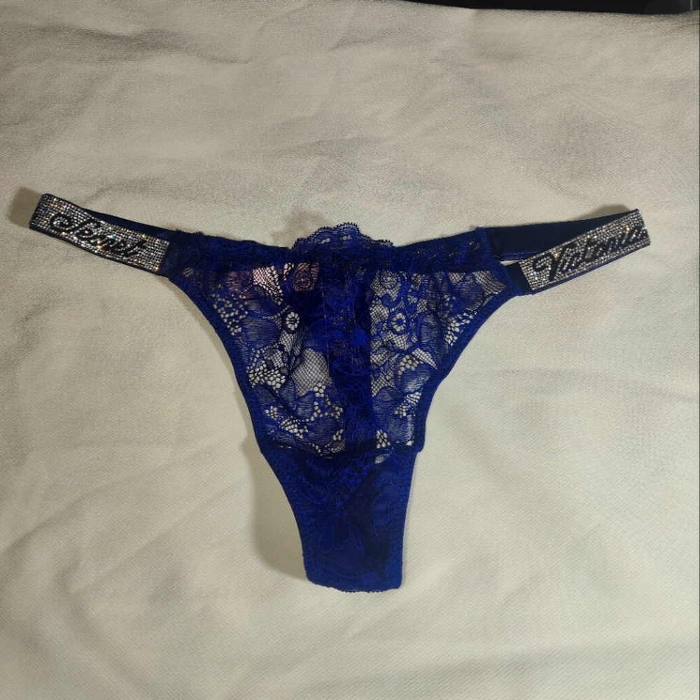 New Victoria Secret Bombshell Navy Lace Thong with Sparkling Band